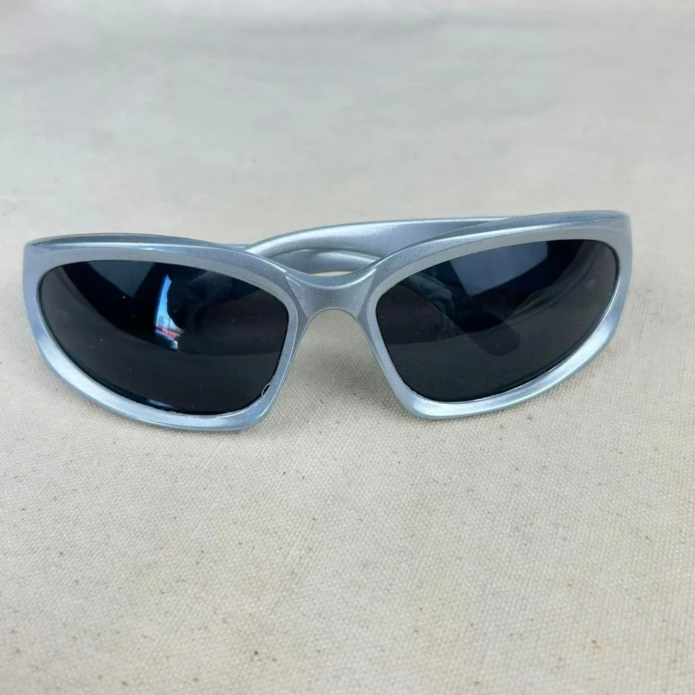 Vintage Y2K surfer style silver rounded sunglasses cyber grunge techno